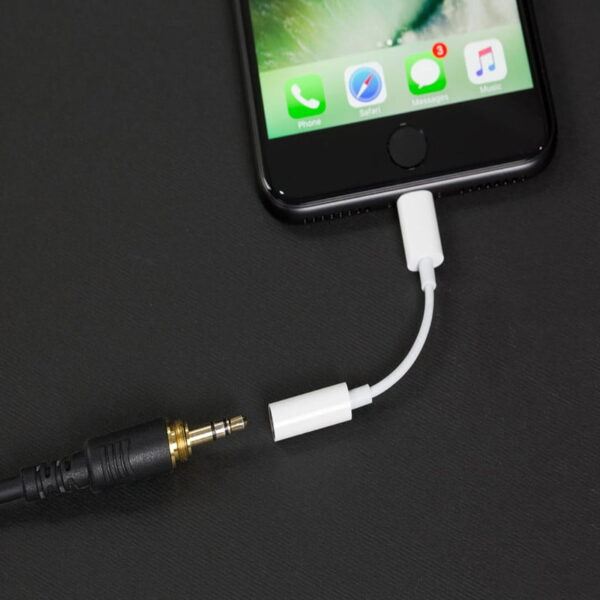 تبدیل لایتنینگ به جک 3.5 میلیمتری Apple Lightning To 3.5mm Headphone Jack Adapter