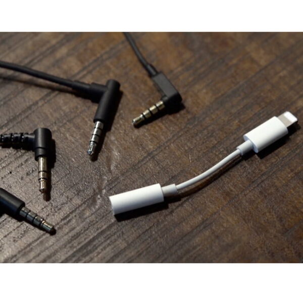 تبدیل لایتنینگ به جک 3.5 میلیمتری Apple Lightning To 3.5mm Headphone Jack Adapter