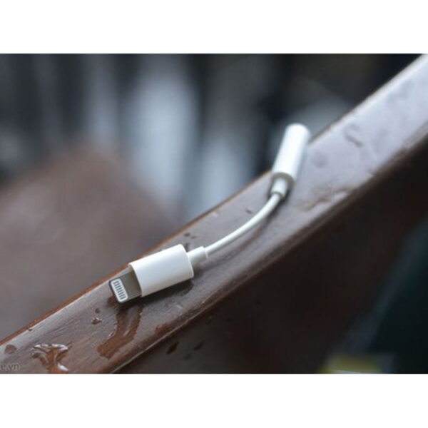 تبدیل لایتنینگ به جک 3.5 میلیمتری Apple Lightning To 3.5mm Headphone Jack Adapter